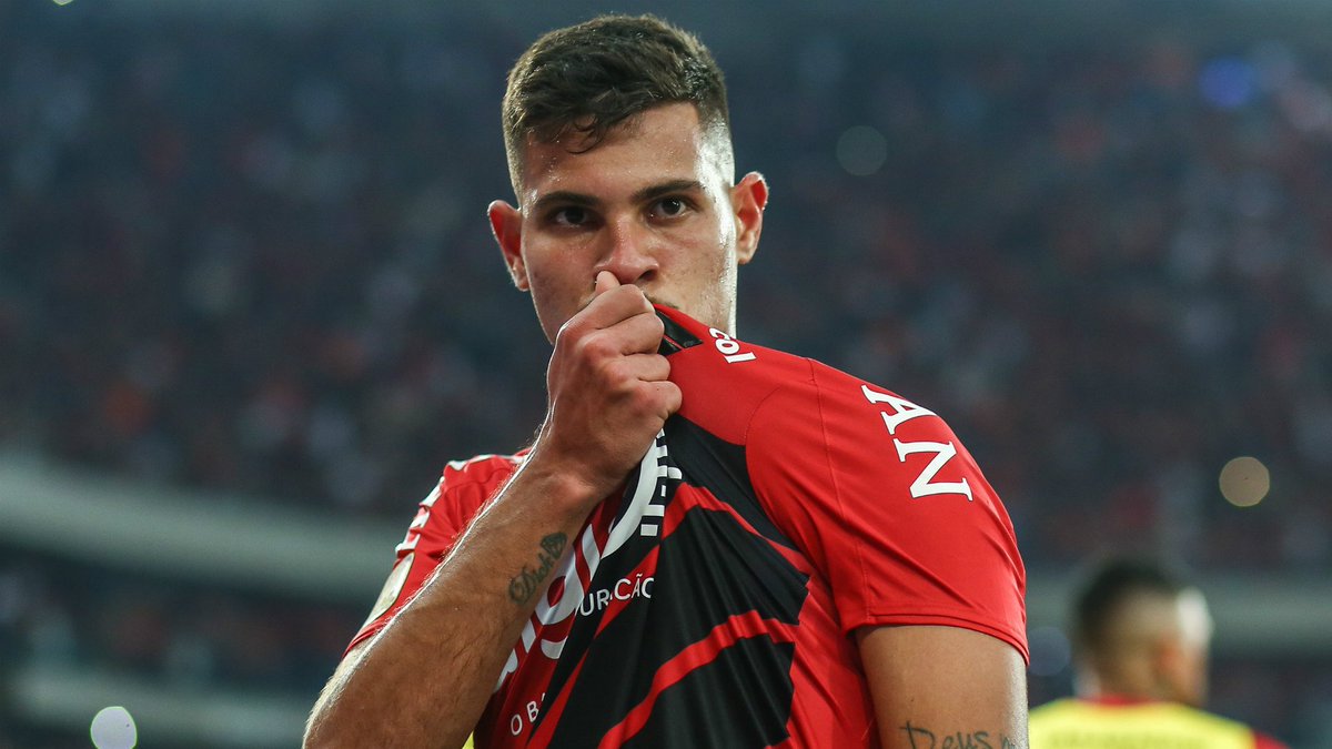 BrasilEdition's tweet photo. GOAL BRASIL: 

Athletico-PR are expecting an offer of around €25m to €30m from Arsenal for Bruno Guimarães. They previously rejected an offer of  €20m from Benfica. 

Edu Gaspar, is leading this operation. https://t.co/TfusffOzr7