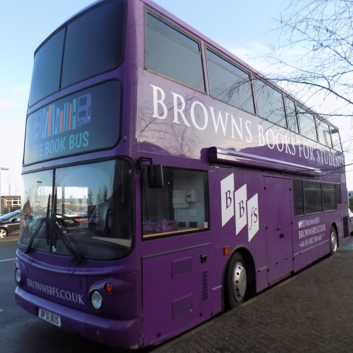 library_oa's tweet photo. The @BrownsBFS Book Bus visited us today! Nearly 150 students took part and over 1500 books scanned! 😯 What a fantastic day. New books coming this way soon! #SchoolOfReaders 😊📚🎉🎊@OAOpenAcademy https://t.co/GpZbCy6Sgl