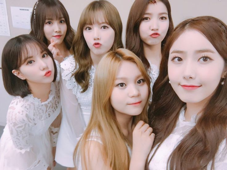 line_eunbi's tweet photo. #여자친구 #소원 #예린 #은하 #유주 #신비 #엄지  

#5YearsWithGFRIEND 
#SeasonOfGFRIEND 

@GFRDofficial 
@GFRDofficialJP https://t.co/xmpgtN6P6j