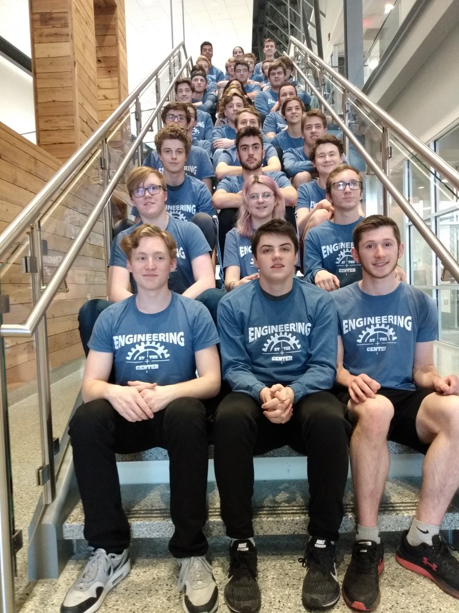 Great looking bunch of CAA engineering students!