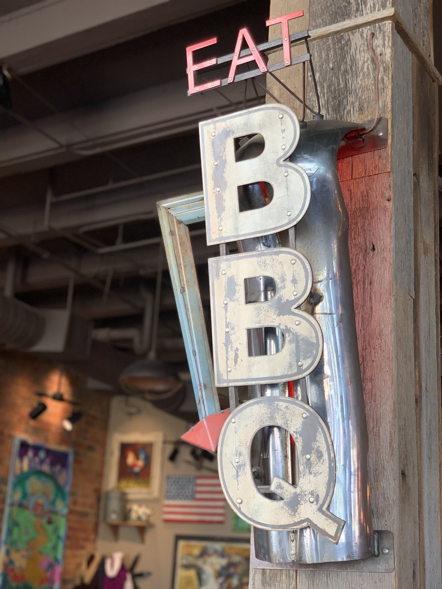 We will be closing early today, January 15th for a private event! Grab lunch with us before we close! 🍖♥️