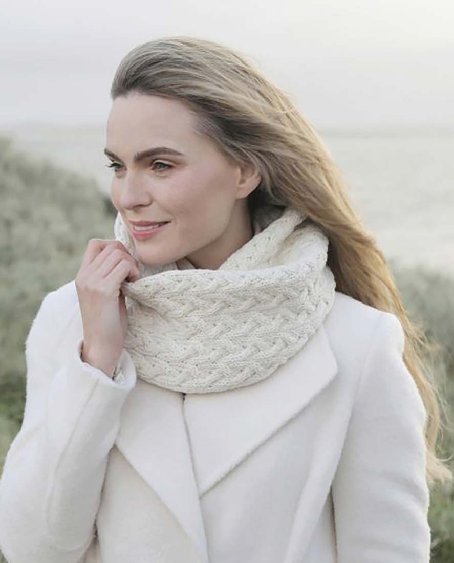 Carrollsgifts's tweet photo. Love wearing snoods in cold weather? Look at our Aran Woollen Mills range for this great choice!
β¬35/Β£31.15/$38.15
- https://t.co/X9aIKVU6Yz -
-
#Carrollsirish #ShopIrish #TheAranStore #Snood #Ireland https://t.co/SCnkgsaFpx