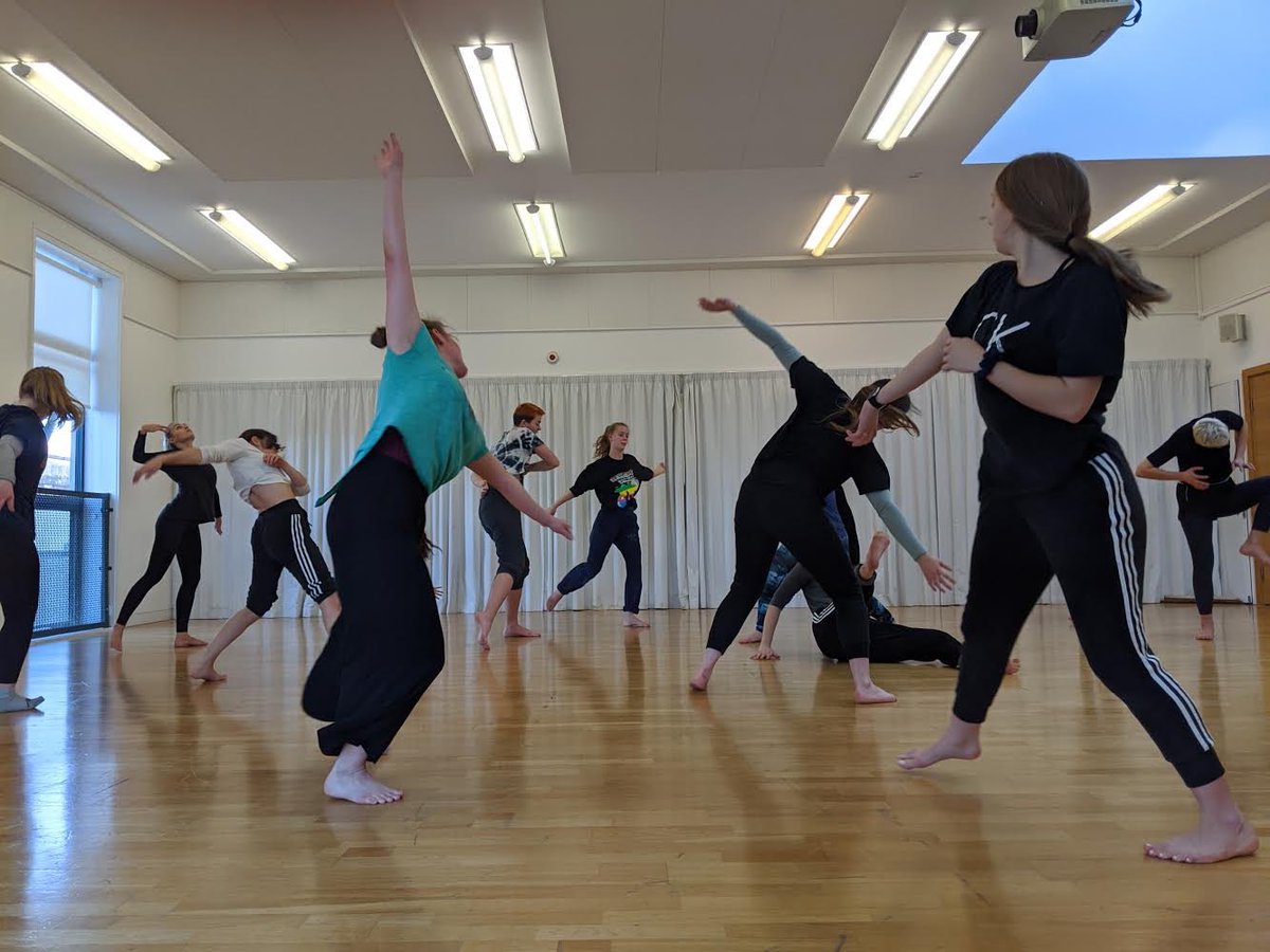 bsu_dance's tweet photo. Thank you to @kapowdance for an inspirational series of workshops with Bath Spa dancers with years 1, 2 and 3! https://t.co/CvQQYm5urN