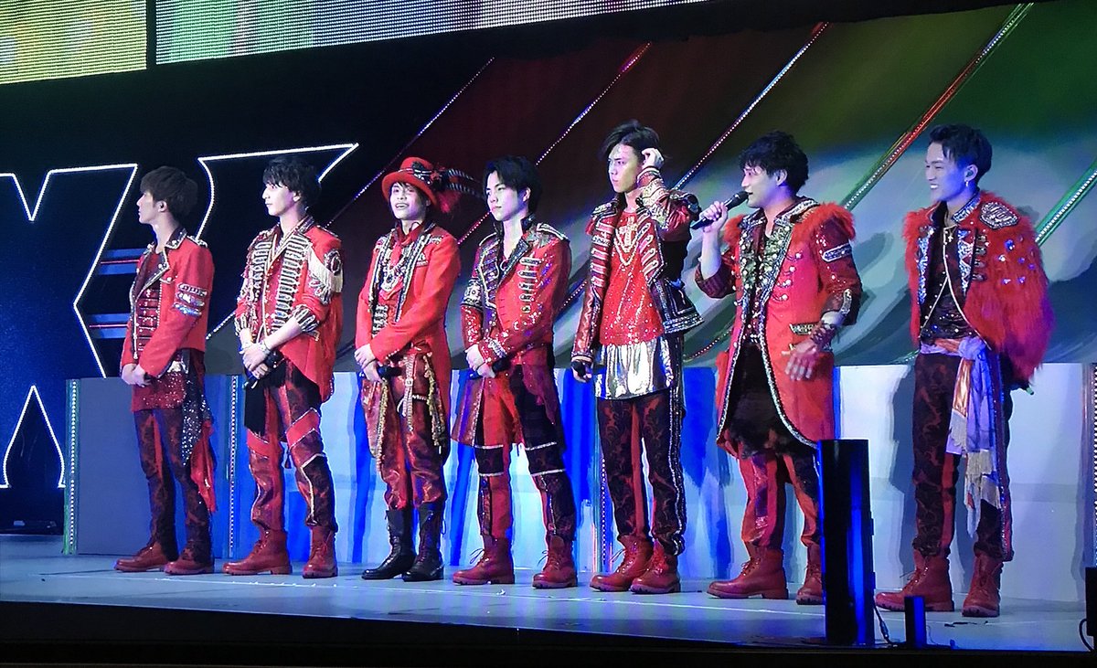 O Xrhsths はな Sto Twitter なにわのオープニングの衣装のパンツはやっぱりwestのお下がりよね 大吾ちゃんはtamer様 小瀧 みっちー 照史 和也 淳太 大吾 しげ 長尾 神山 大西 濵田 丈 流星 恭平