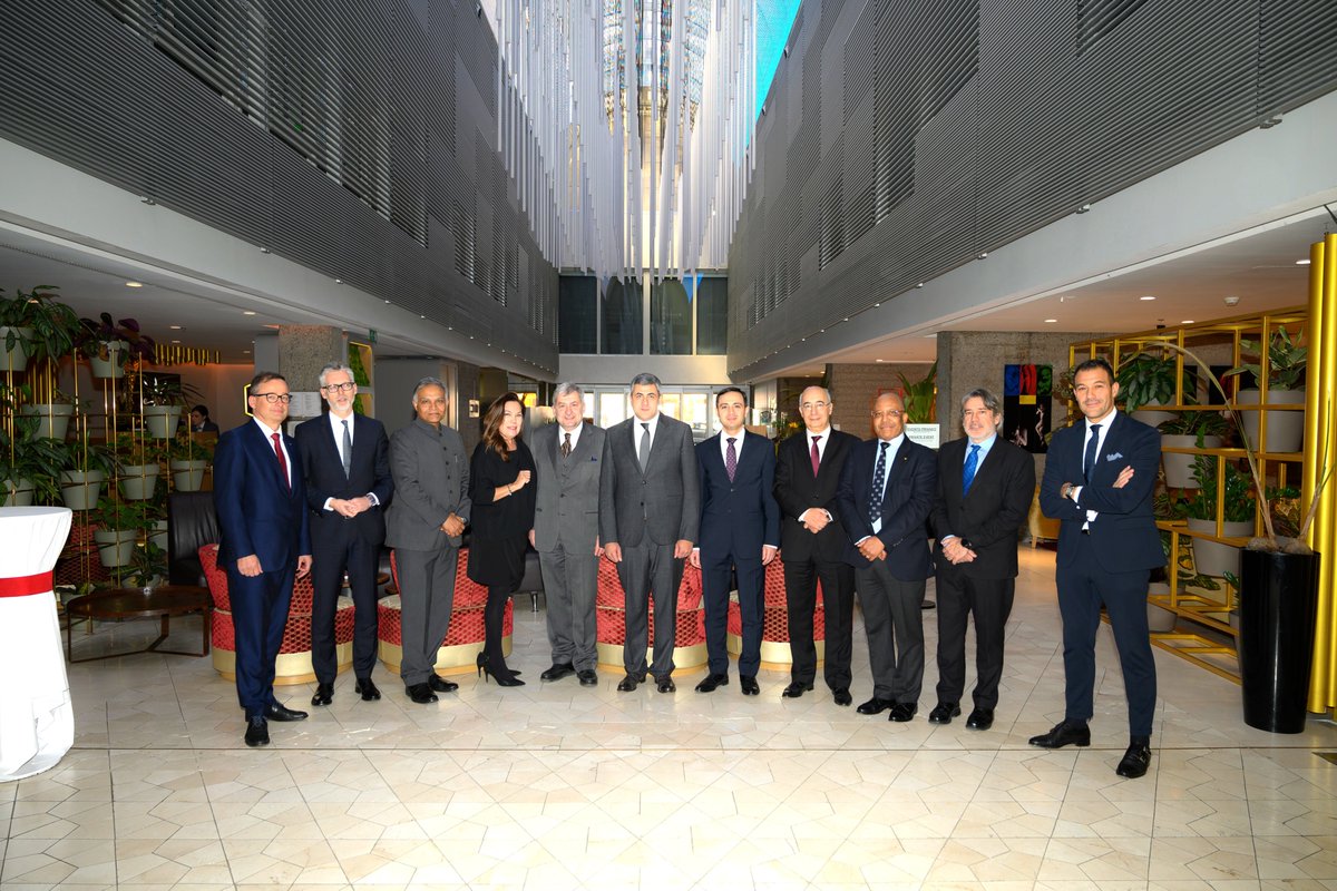 NH Collection Eurobuilding (@nhcollectioneb) on Twitter photo Ayer tuvimos el placer de acoger el primer Almuerzo de <a href="/diplomaticaEM/">diplomática exclusive magazine</a> de 2020. Muchas gracias a todos los asistentes por su presencia. Ayer tuvimos el placer de acoger el primer Almuerzo de <a href="/diplomaticaEM/">diplomática exclusive magazine</a> de 2020. Muchas gracias a todos los asistentes por su presencia.