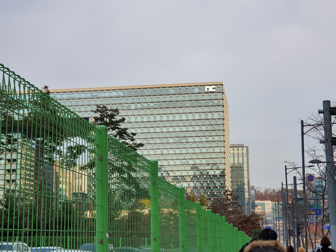 rex8312 tweet picture