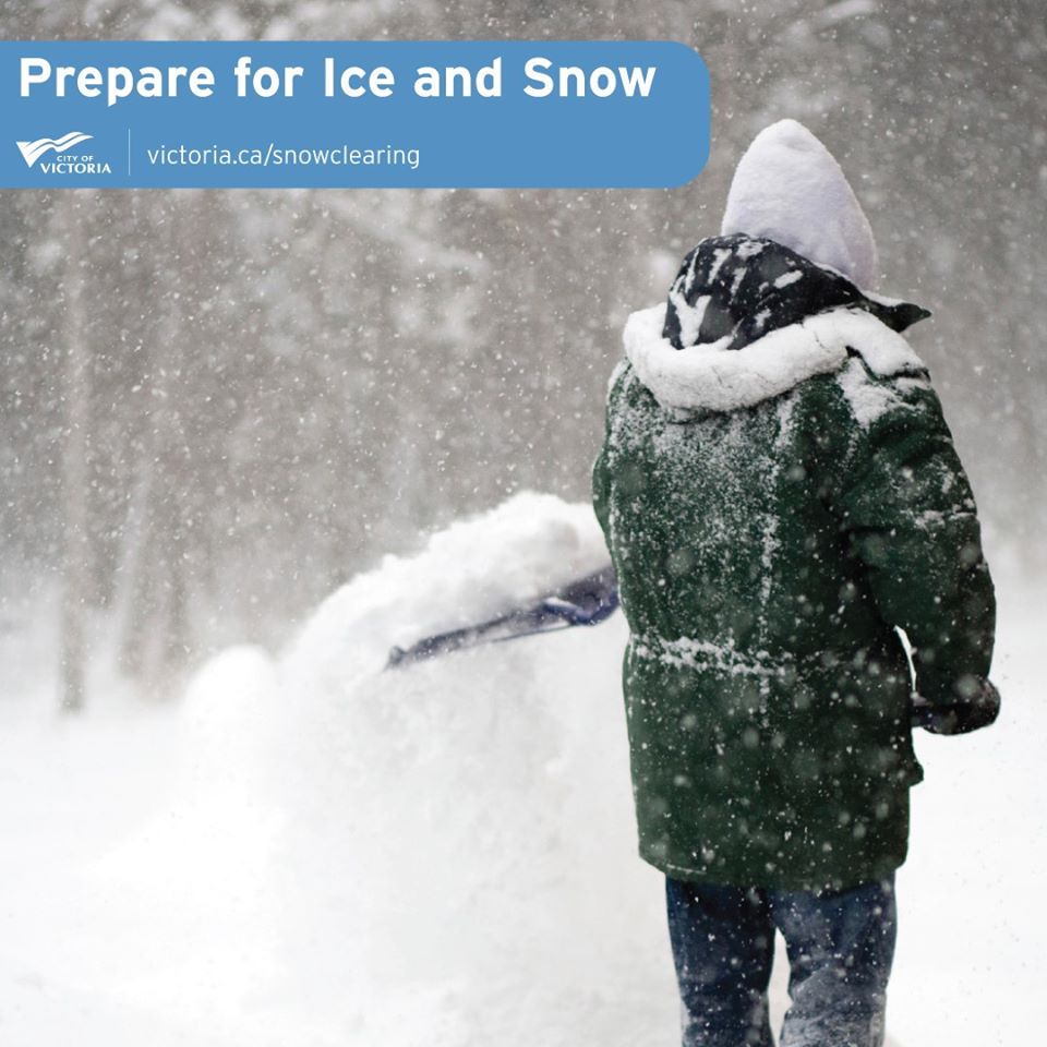 A reminder to property owners to clear sidewalks of ice and snow. Kudos to those who have already been out there doing just that this morning! Here's how the City prioritizes ice and snow removal #yyj #yyjsnow victoria.ca/EN/main/reside…