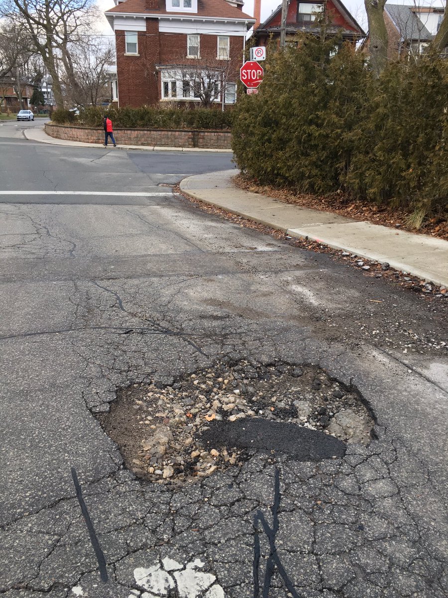 Roy Urbach tweet media