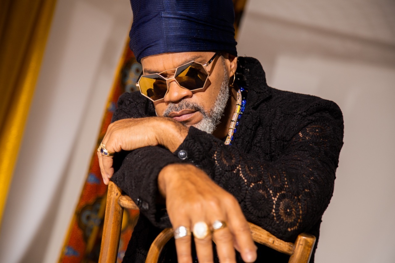 Carlinhos Brown On Twitter Paixaoderua Https T Co Pvo35aya9v Iza Campos
