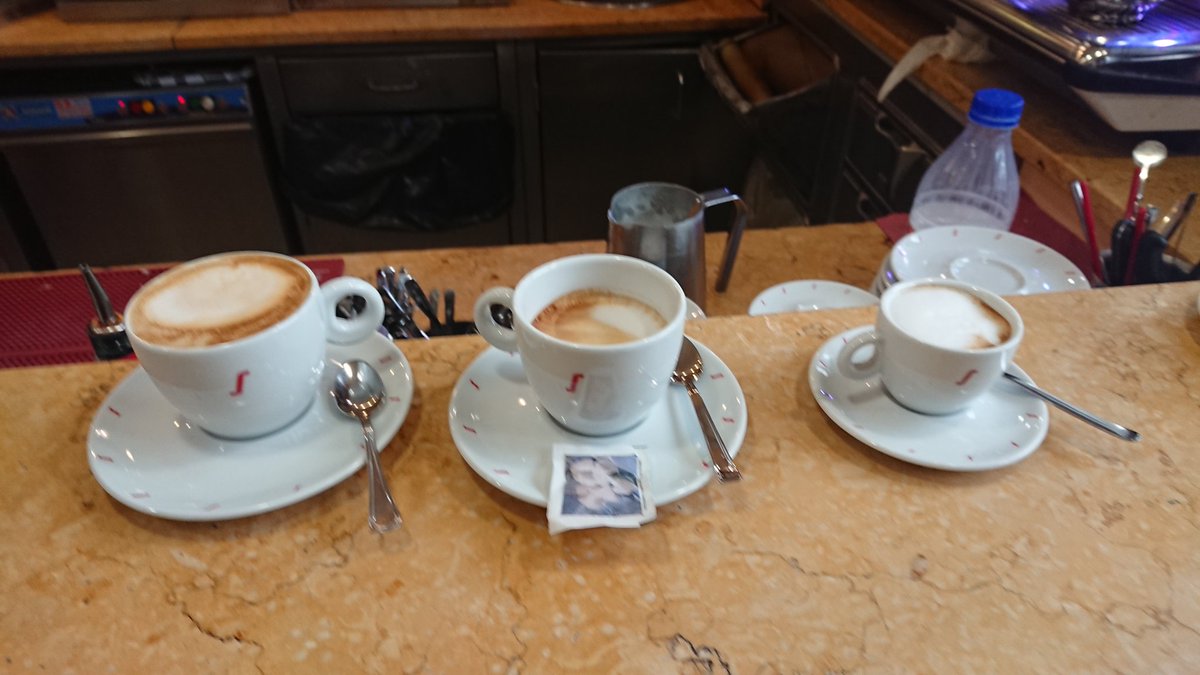 maxdeleoni's tweet photo. Different Shades of Cappuccino at Bar: Cappuccino, Macchiatone, Caffè Macchiato #ItalianOnly https://t.co/qwQLEJAPwz