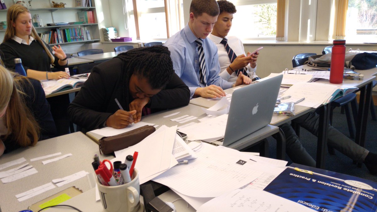 MonktonMaths's tweet photo. Ah, cute. Our Y13s are doing some cutting and sticking...Differentiating using the Quotient Rule #MonktonMaths #MonktonThinksDifferently https://t.co/1OIYVVDJeX