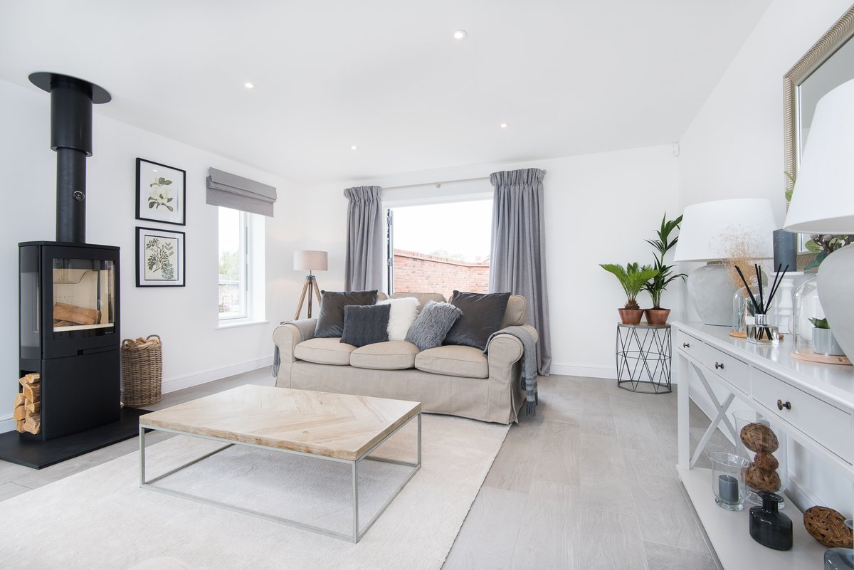 JSNewmarket's tweet photo. New Year New Home? #RegalMeadows is an attractive collection of quality homes, built to exceptionally high standards by @HeritageDevUK &amp; surrounded by plenty of green space in the picturesque countryside of West Suffolk #Kentford #Newmarket #homeofhorseracing https://t.co/xjL1g89ImJ