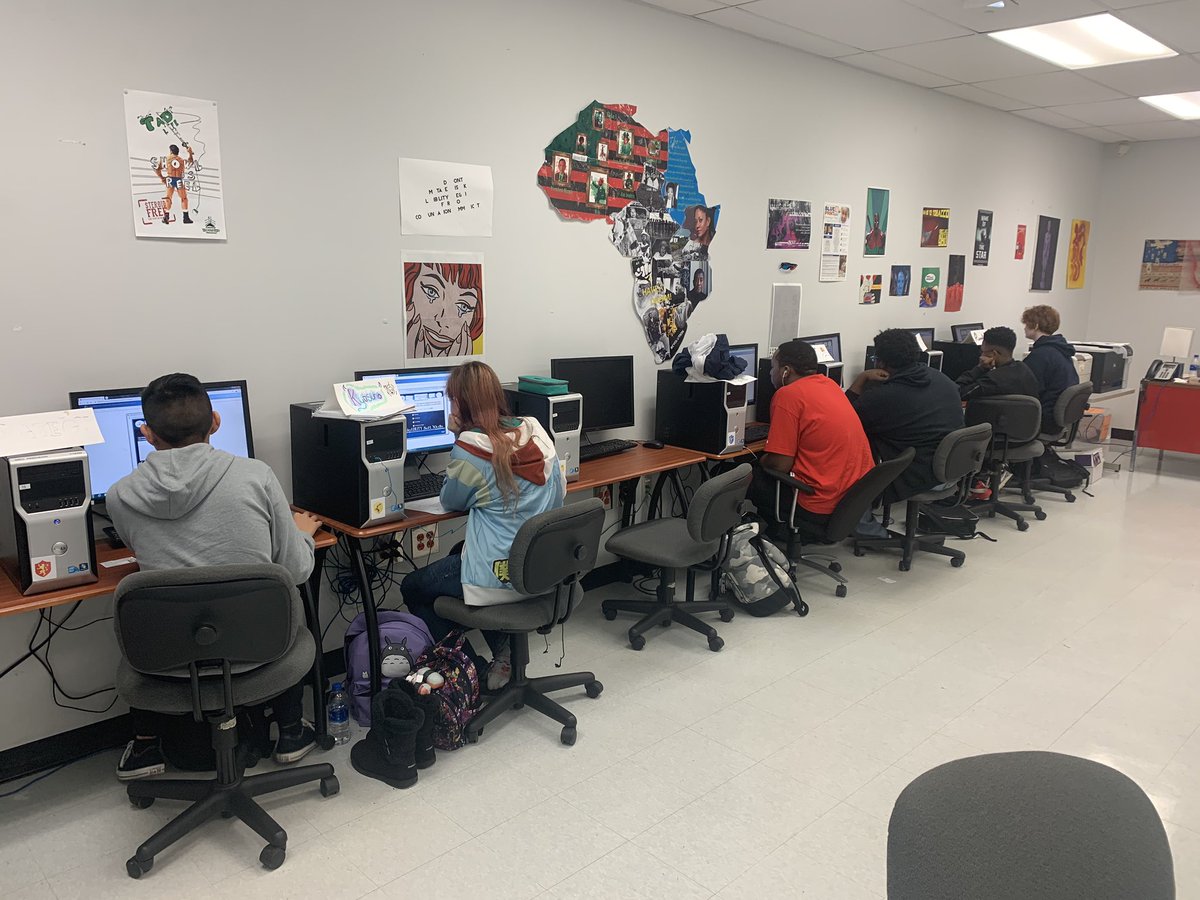 CareerExplorDCC's tweet photo. Starting Round 2 of @MicroburstLearn at @DonaldsonCareer with Digital Art/Design and CTE Exploratory Plus students. Today is intro and pre assessment day. Students learn what areas they need to focus on for the next few weeks. #learntoearn #professionalskills https://t.co/CCeDdT1be2