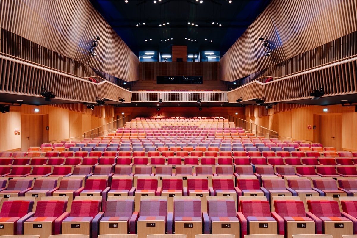 The new Music School and Concert hall in the city of Ventspils, Latvia, has been fully renovated and equipped with Figueras’ seats. This concert hall stands out for its elegant and functional design, including one of our movable seating solutions bit.ly/2QVfIxZ #Figueras