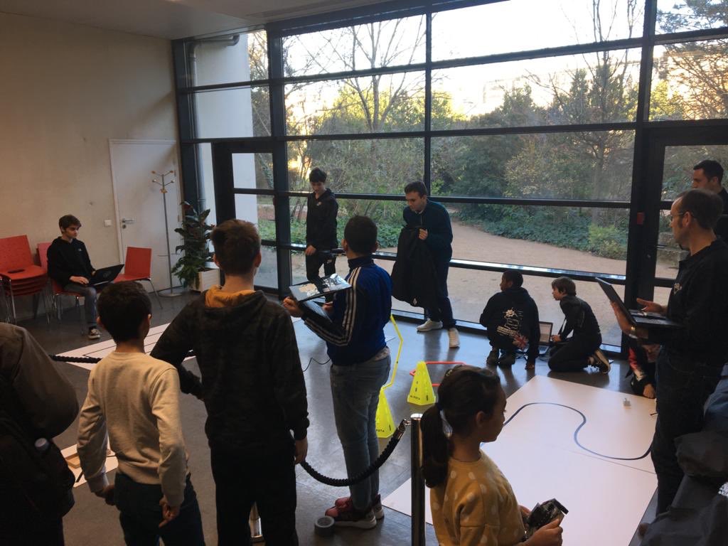 educIFE's tweet photo. #RNRE20 en direct du 
Challenge robotique territorial organisé par @DANE_acLyon à l’IFE @ENSdeLyon  avec les élèves  du @lyceechaplin et  du collège Colette de Saint Priest , bravo à vous et vos enseignants ! https://t.co/YbpUsmqpwV