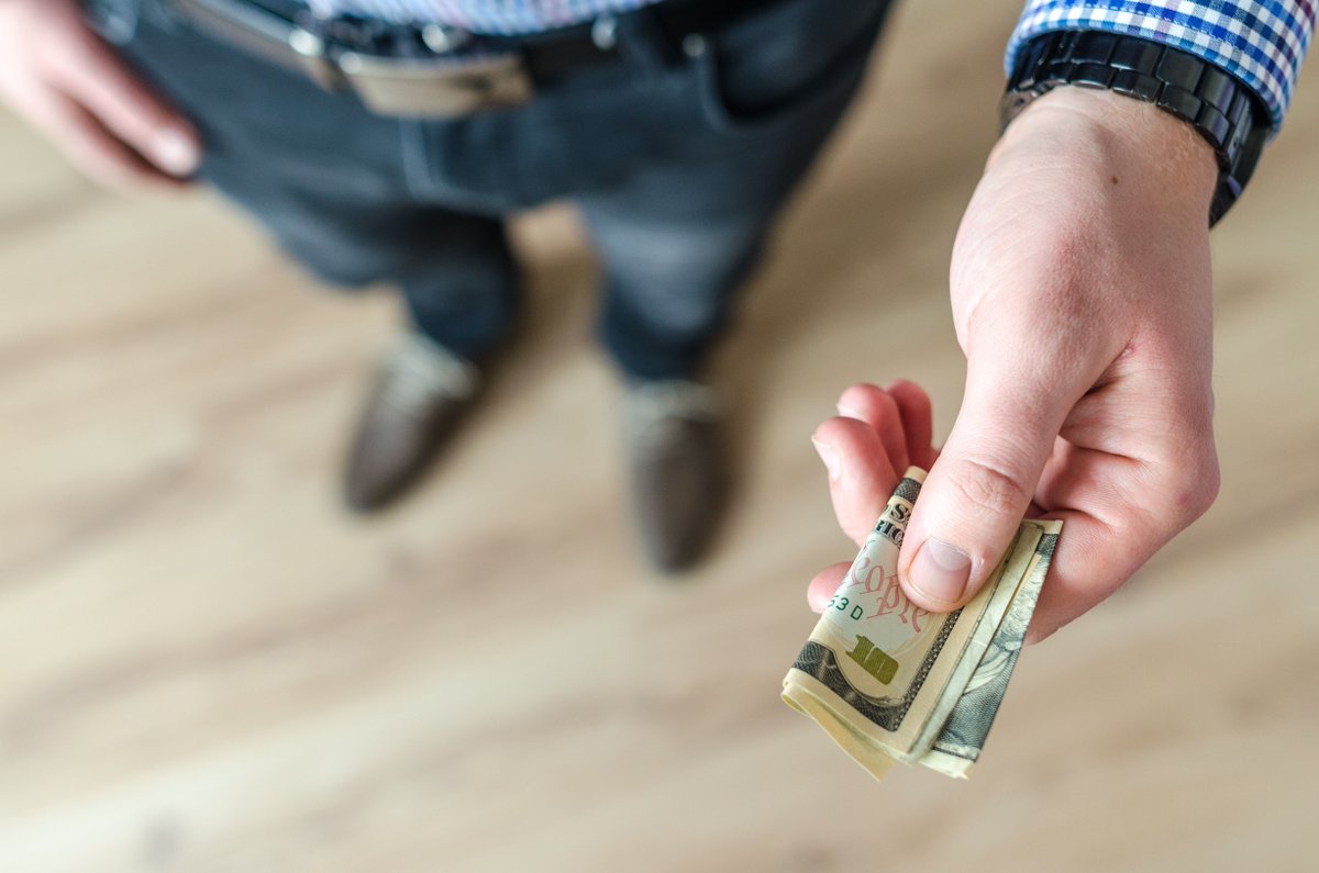 DHernandezCPA's tweet photo. #CashFlowTip π΅
Collect the right amount of sales tax on invoices. If you make an error on sales tax collection, youβll need to make it up out of your own pocket. Make sure this liability is correctly recorded so you donβt overspend before it is remitted to the state. https://t.co/u2Kp7BVsZB