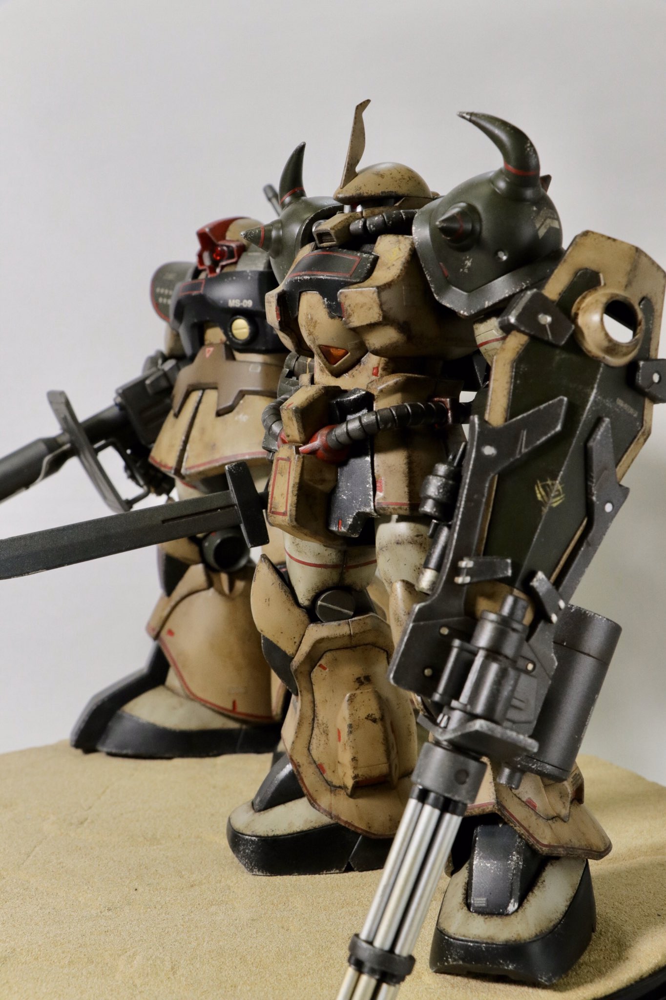 MG MS-09 DOM & MS-07B 3 グフカスタム2体セット　2 たともふ on X: 