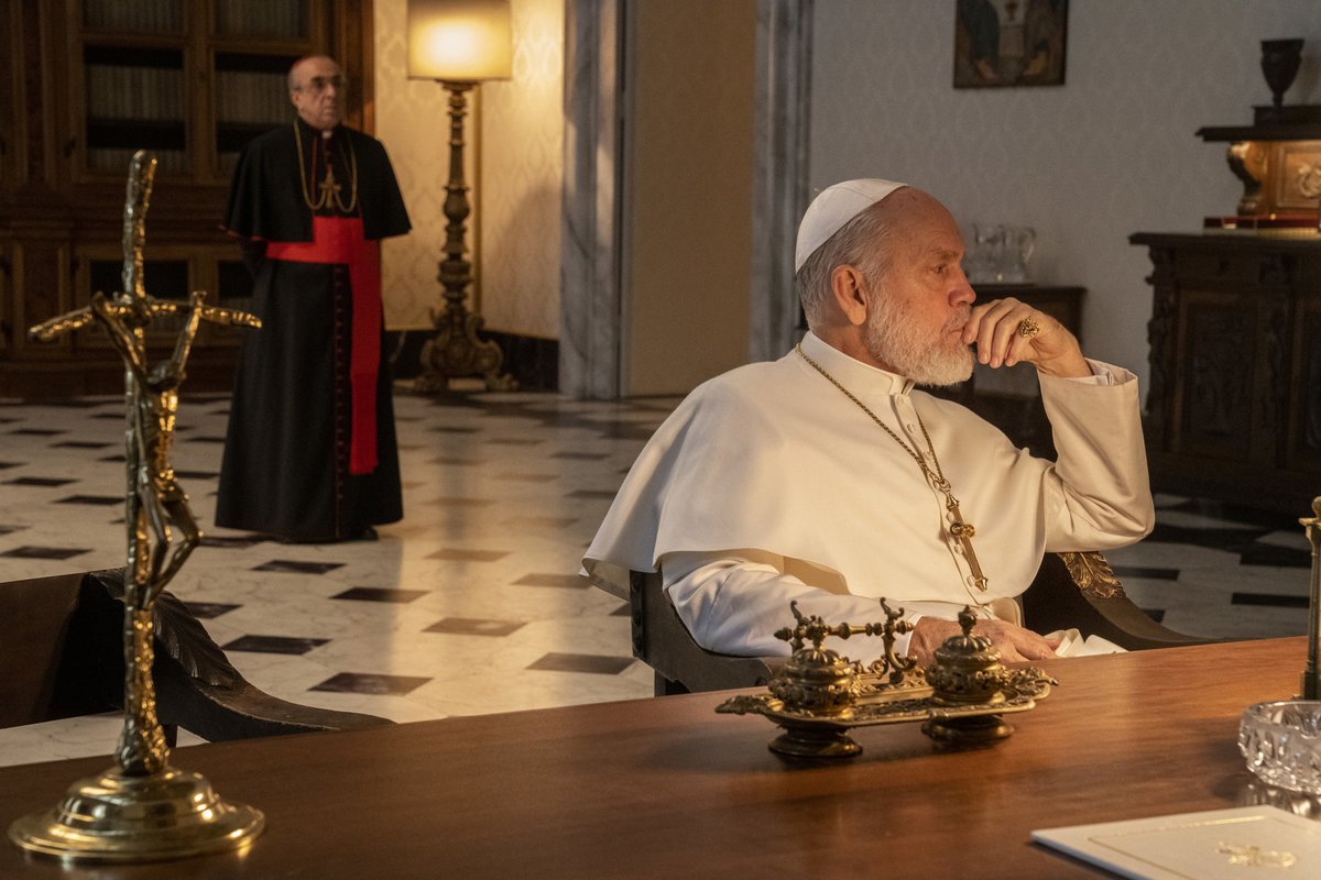FanSided_ENT's tweet photo. Malkovich's audaciously original take doesn’t eclipse Law’s previous turn but is a fitting candidate to take over and then take him on down the road, writes @ProducedByDJR.

On The New Pope: 
https://t.co/AtxzUGc8RX https://t.co/JyG3lbTASD