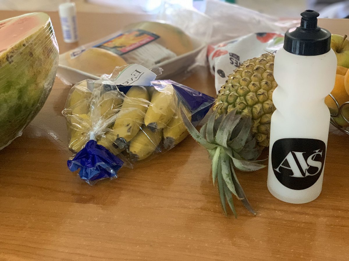 audas_vanschoor's tweet photo. The healthy lifestyle starts at home. -Avs-
#FetchYourBody2020 #SmoothiePrep π₯€#90DaysWithoutSugar #90DaysWithoutSugar2020
#AVSFITNESS https://t.co/xyw7quxDfy