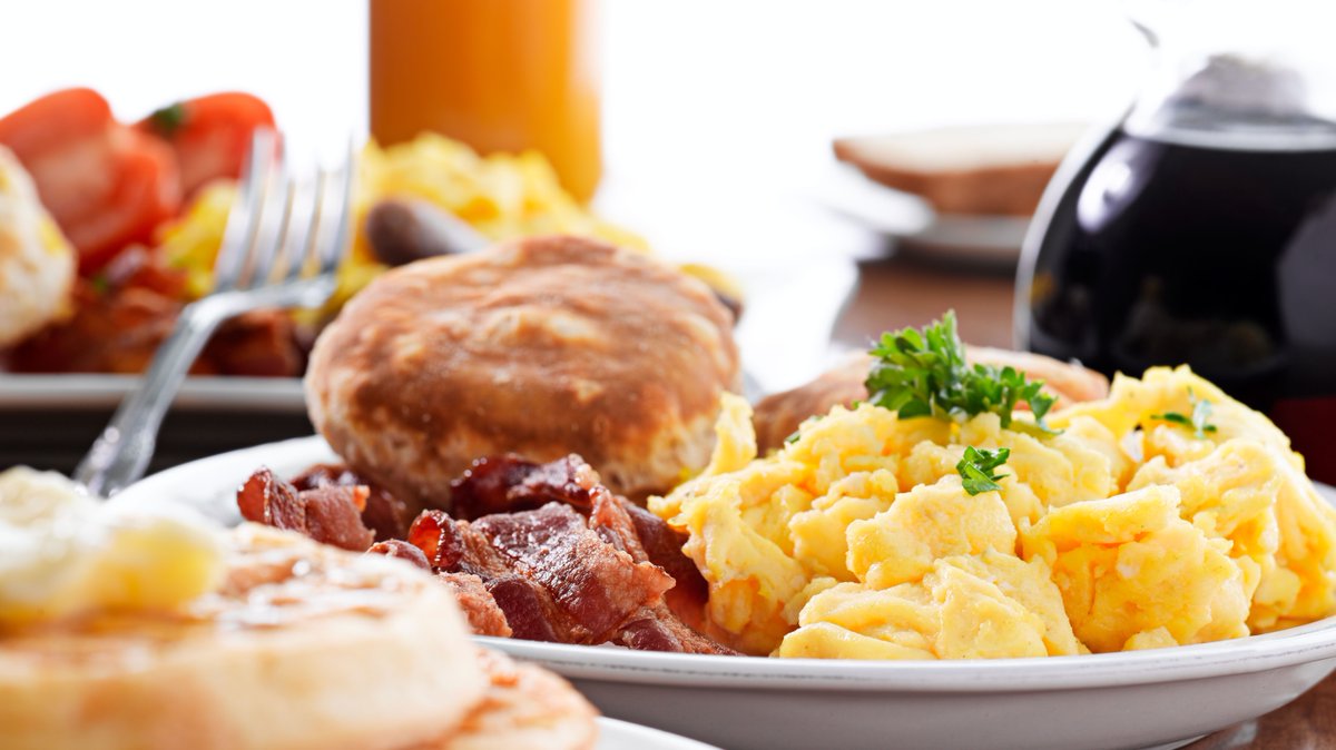DTOrlandoDwntwn's tweet image. We make visiting simple with our #BreakfastIncluded package. Enjoy a healthy breakfast to get your day started off right. bit.ly/2QFUYHD #VisitOrlando #DowntownOrlandoHotel #BreakfastInOrlando #DowntownOrlandoEats