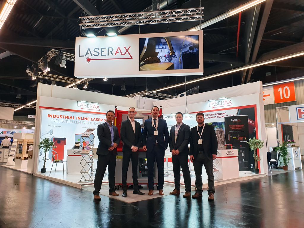 Here's Timo Buck (in the middle).
He's Head of Sales and Business Development EMEA at Laserax GmbH. 
Why not plan a visit with him at your facilities? 
You can meet him in hall 9, booth 546.
#traceability #lasermarking #diecasting #EUROGUSS