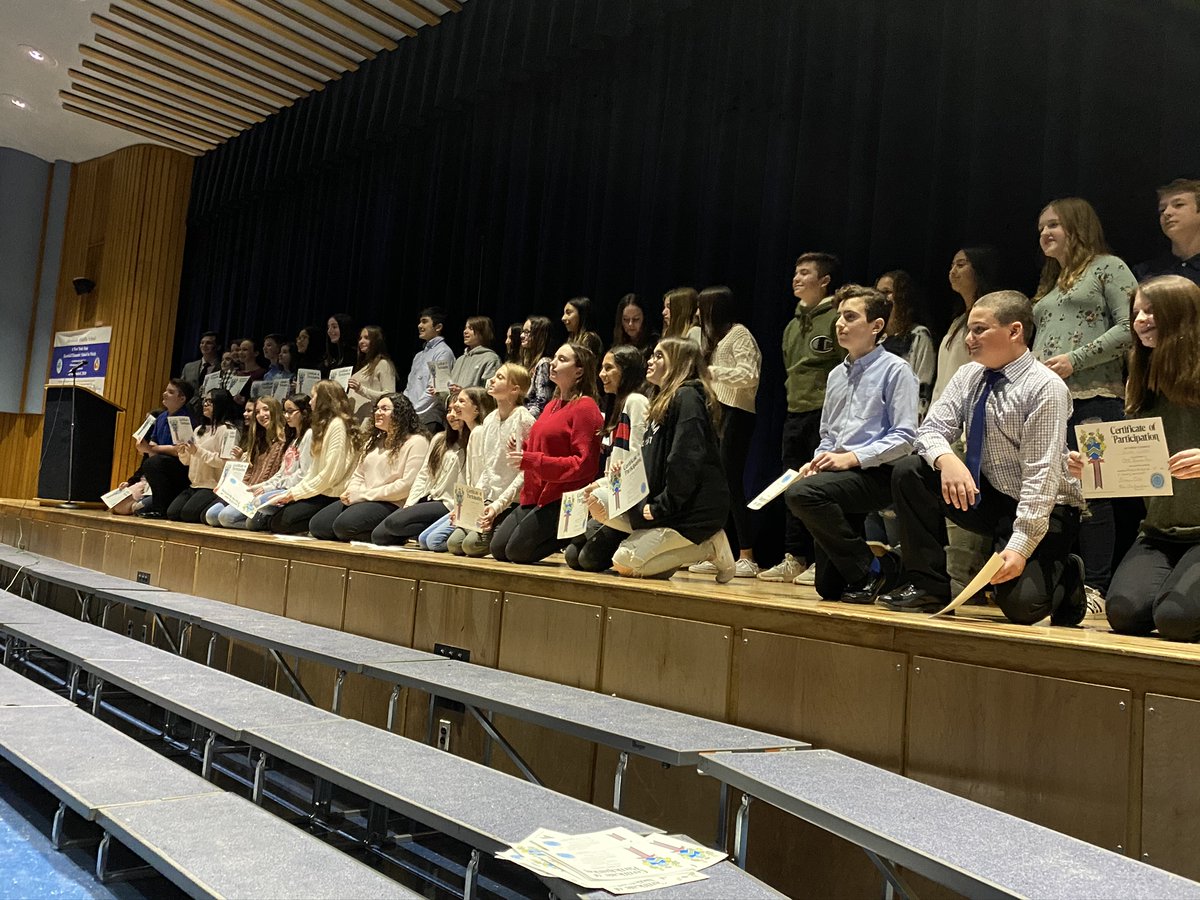DrMChristiansen's tweet photo. Congrats to all of our @OMS_NY research students (and especially all of the winners!) at an amazing Science Fair last night. A special thank you to their teacher Mr. Ellis who supported all of the outstanding projects on display. @OSchoolsPR @oceansidesupt @DianeProvvido https://t.co/25LHkfE21o