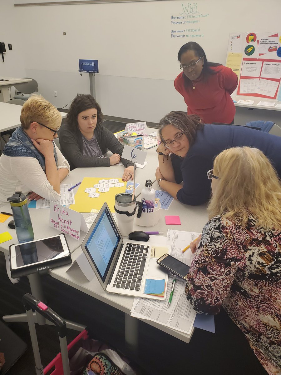 CubanTeachrinTX's tweet photo. Our AMAZING PBL Academy groups are working hard to review the components of PBL using hexagonal thinking. Wow! Great thinking. #esc11pbl @URockEdu @ESCRegion11 https://t.co/gRldKQ107f