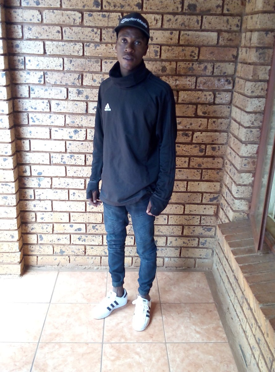 PatrickTebatso's tweet photo. 😍😘❣Movundlela🧡💛🔥 https://t.co/AwH3U47OhH