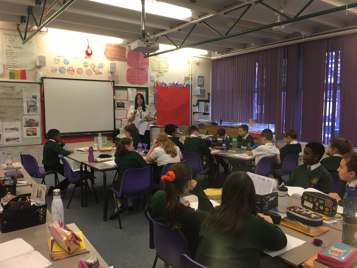 made_public's tweet photo. A fab morning spent at Crownfield Junior School with class 6T. Very excited to see the finished designs entered for our Memoirs Through Murals project in #collierrow. #artisforeveryone https://t.co/lYNSPB1NK9