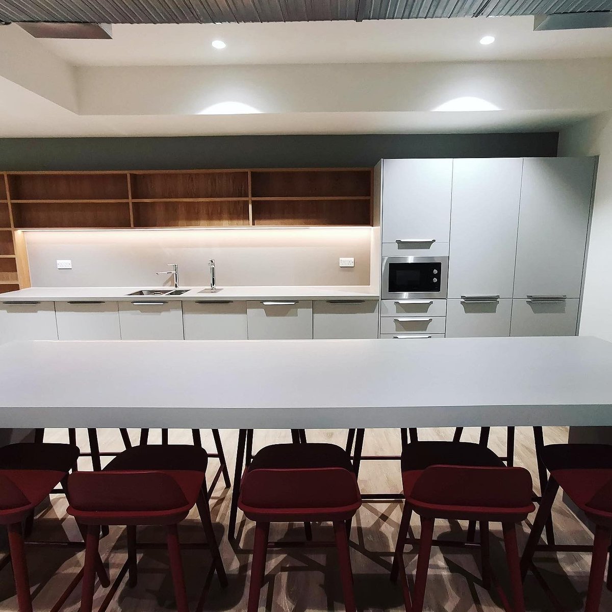 Workspacedb's tweet photo. We've been really looking forward to sharing this completed project at Blocks G&amp;H, Alderley Park - we hope you like the finished product as much as us! The feedback from the client has been fantastic, and something the whole team should be proud of. https://t.co/wfsT4LwQaX