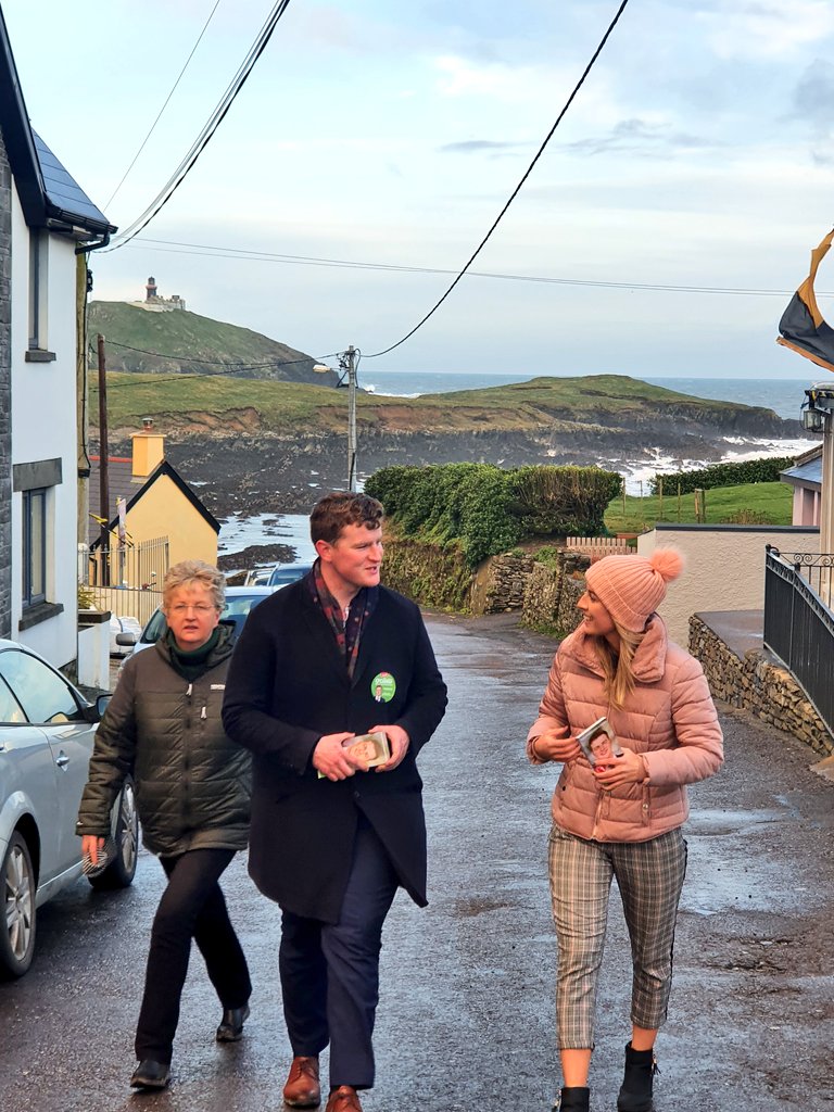 JamesOConnorTD's tweet photo. I don't think you can canvass a more scenic village in Ireland than Ballycotton. #GE2020 #AnIrelandForAll @fiannafailparty https://t.co/JeNYpZxEN5