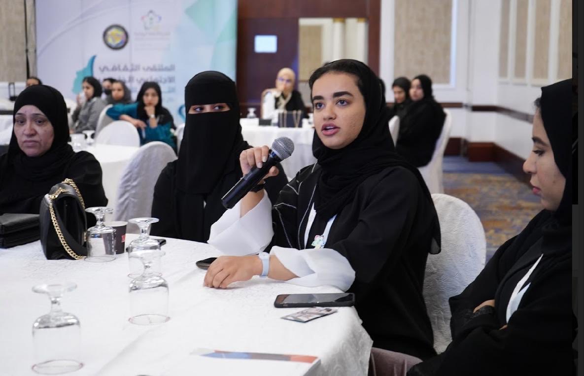 cyc_oman's tweet photo. تكريما لاجادتهم وحصولهم على مراكز متقدمة ، تشارك وزارة الشؤون الرياضية ممثلة في ملتقى الفتيات الثقافي الاجتماعي بمدينة جدة في المملكة العربية السعودية ، حيث يشارك في الملتقى ٤ فتيات ممن حصلن على قلادة التفوق في #معسكرات_شباب_الأندية 💫

#وزارة_الشؤون_الرياضية 
#بشبابنا_نبدع https://t.co/hGYqrVWVjA