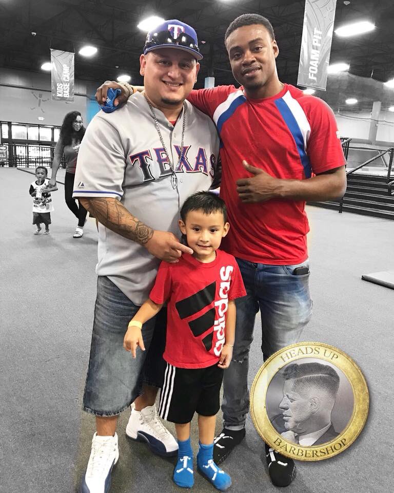 Gizmo_D_Barber's tweet photo. @Only1Slym @ErrolSpenceJr blessings. ๐๐พ๐ฆ
@ErrolSpenceJr good to see you smiling! Now letโs get back to the money!! Thanks for taking the time and pic with me and my son ! Been praying for your speedy recovery brother! #214champ #dallasboxer #dallasbarber #godblessyou #thechampishere https://t.co/HkY53i3non