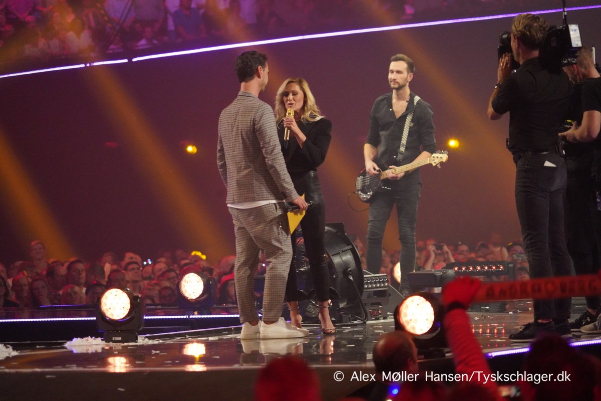 Tyskschlager On Twitter Helene Fischer Og Florian Silbereisen Har Vaeret Officielt Adskilt I Over Et Ar Nu Men Samtaler Om Dem Stopper Aldrig For Mange Fans Var De Simpelthen Drommeparret Excellence Og