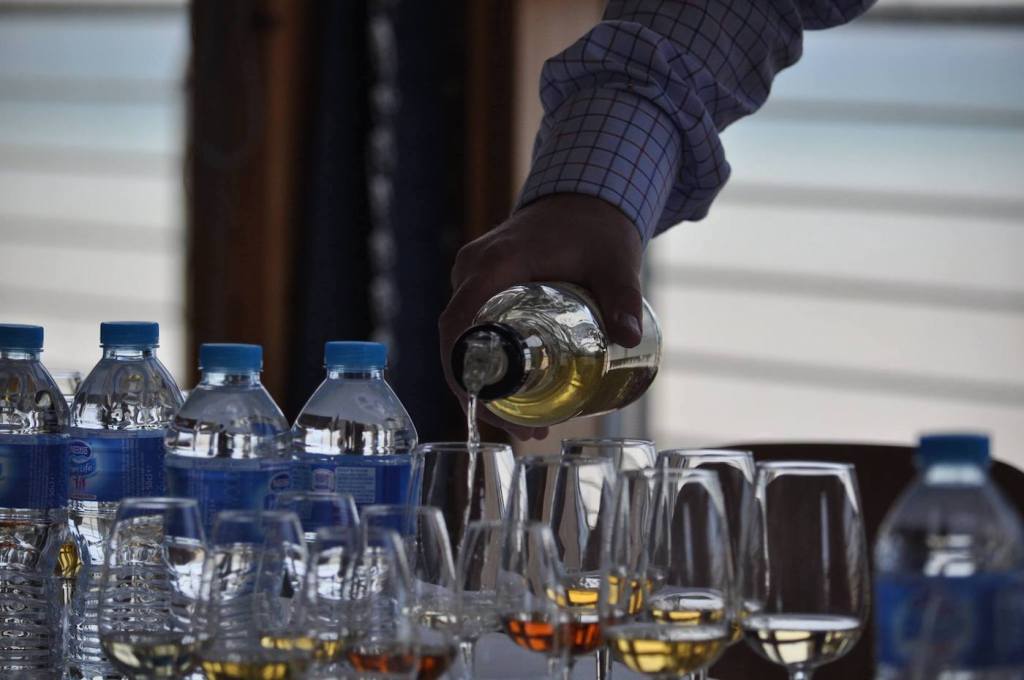 Distilledevent's tweet photo. Whisky Tasting For Your Stag Party in The Peak District in 2020! https://t.co/gEmsve3nSF https://t.co/jr6eU8ikMv
