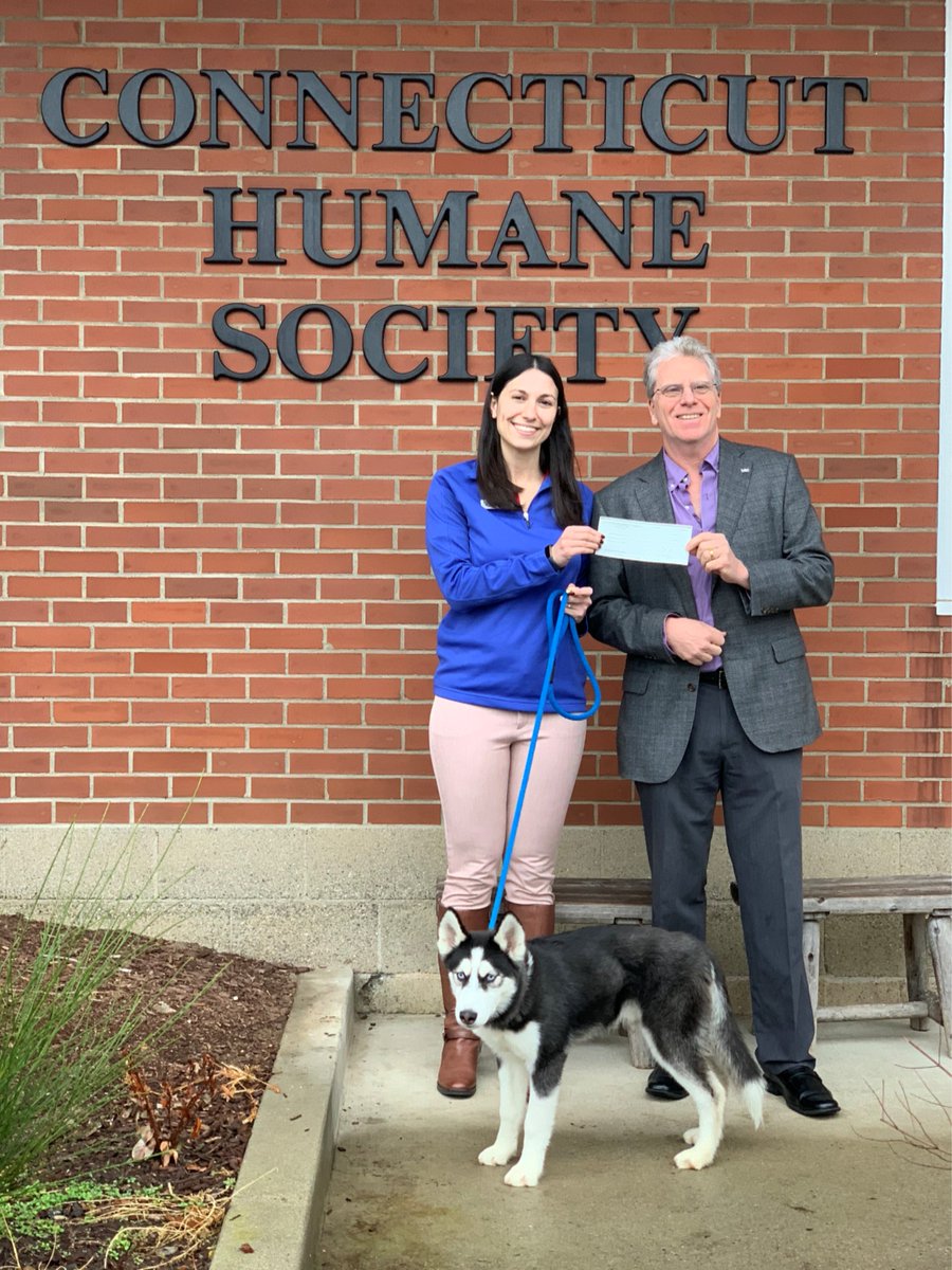 cthumane's tweet image. The Westport-Weston Chamber of Commerce wanted to paw it forward to #CThumane pets with a $250 donation from its 2019 #Westport Dog Festival! Thank you to Executive Director Matthew Mandell for visiting! #PetsHelpingPets #PeopleHelpingPets #SavingLivesTogether