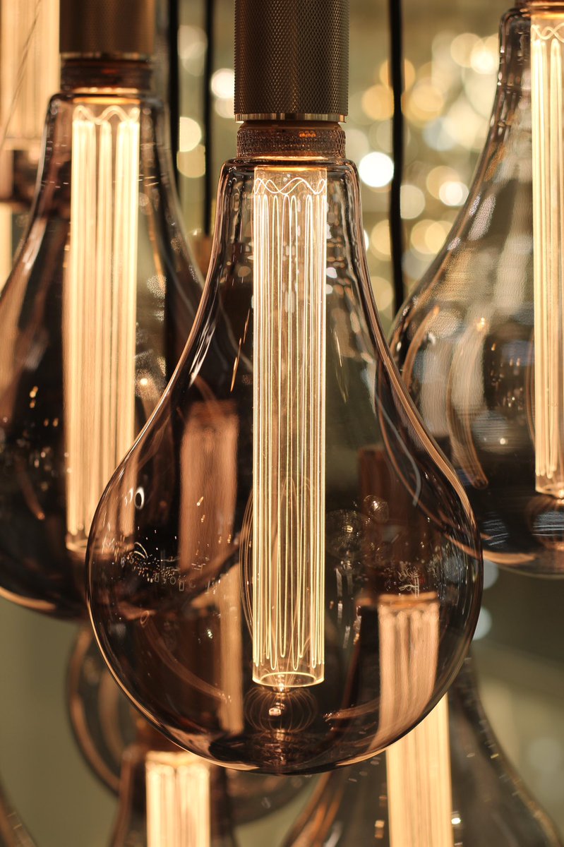 StoneLighting's tweet photo. We are all about our #PennyLane collection. Don’t miss out!
#stonelighting #lightingdesign #lamps #bulbs https://t.co/6U1CHZlRhP