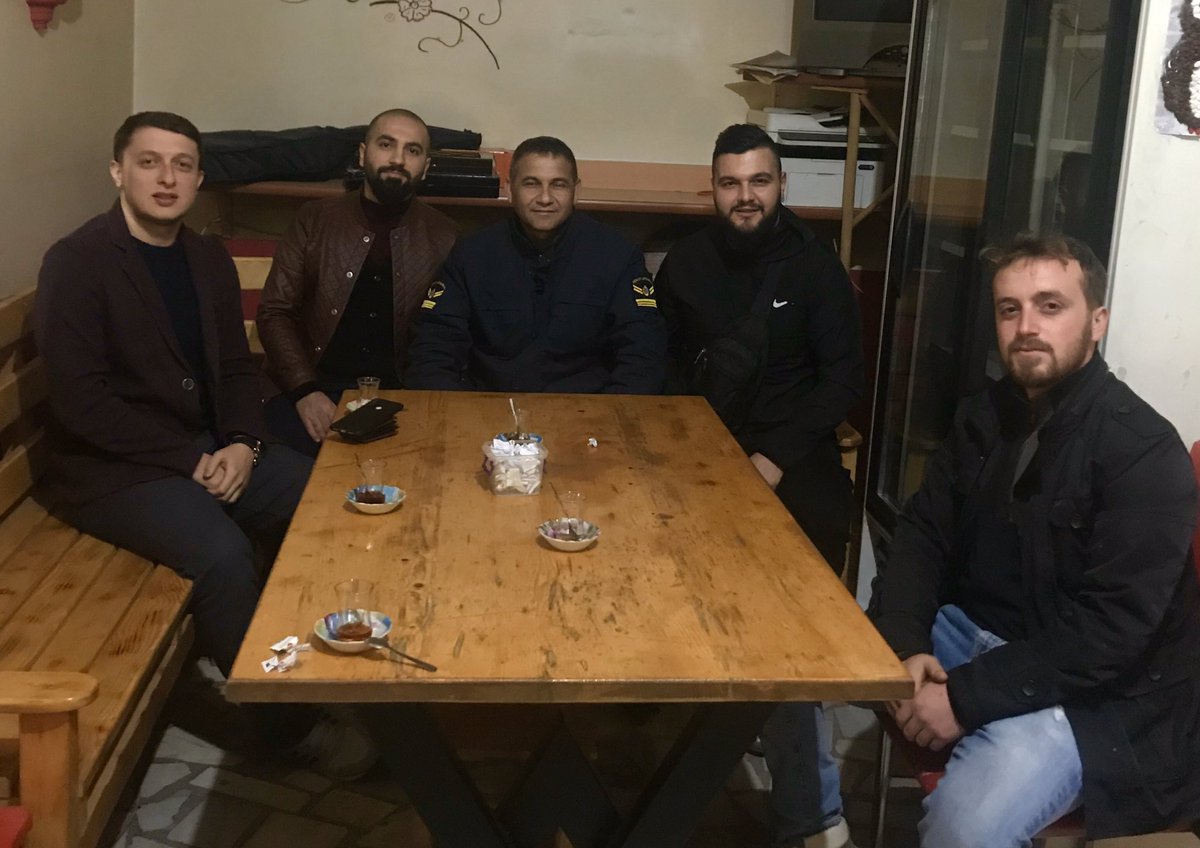 Geçtiğimiz günlerde yaşlı amcayı sırtına, bizi de gönlüne alan Komutanımız Mehmet Tekin’e teşekkür ziyaretinde bulunduk.