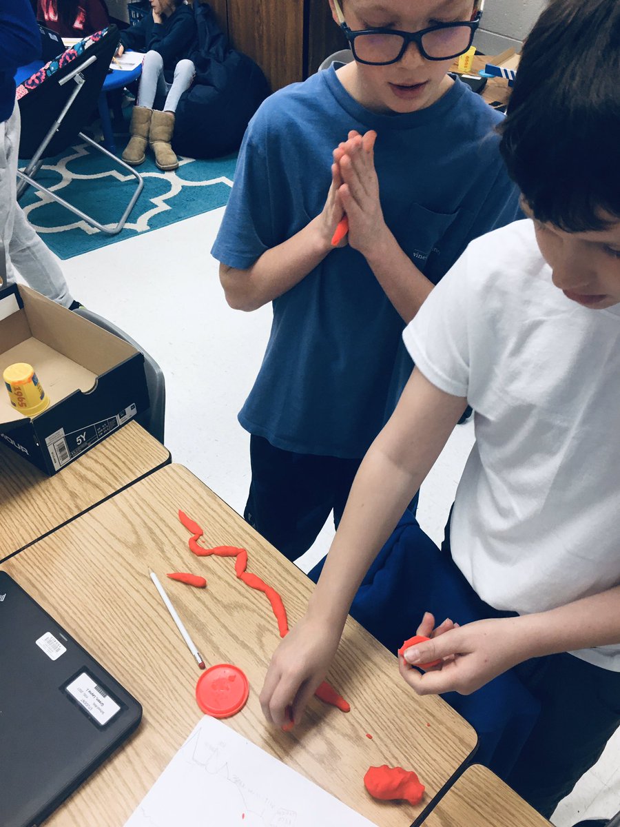 Ss are making models of the Ocean Floor. Today we are using play doh, tomorrow 3D Models using  tinkercad. <a href="/RoundHillES/">Round Hill Elem</a> #fifthgraderocks