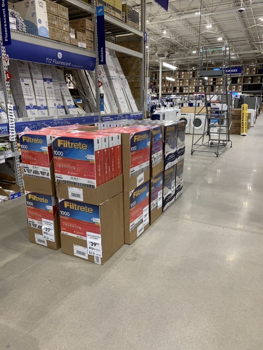 kplowery6b's tweet photo. Some serious power packdown in air filters @ 516 Frederick! #sellsomestuff @BlueBoxR1 @BenitoKomadina @GaryShanholtz https://t.co/B6kZc07duV