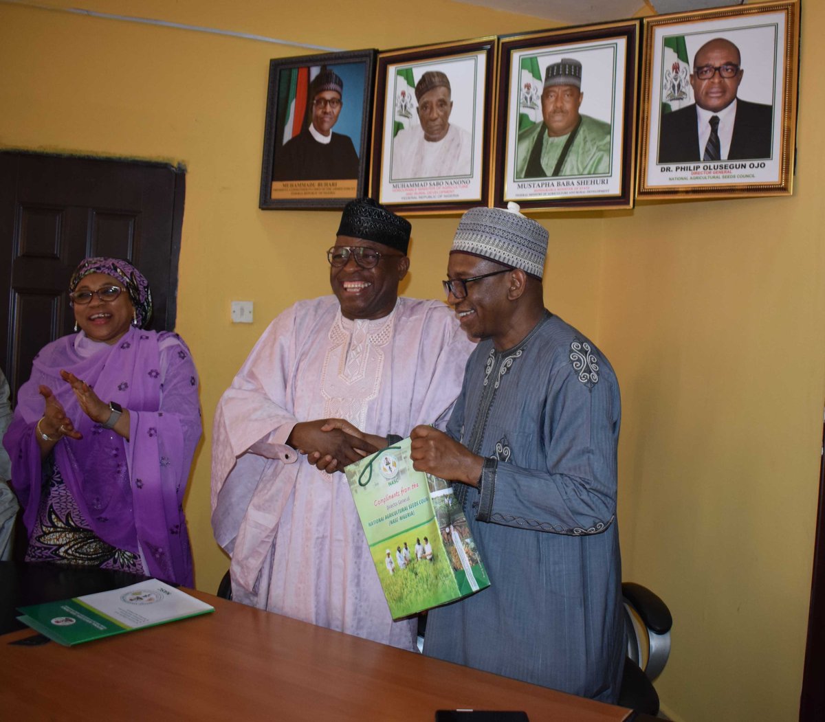 NASC_NG's tweet photo. The PS was taken on a tour of the facilities at NASC and to see the innovations springing up at the Council. He commended the Council for the rapid developments and promised that the Ministry will continue to support NASC.
@seedtracker #qualityseed #agriculture #foodsecurity https://t.co/ilGu8GZDLc