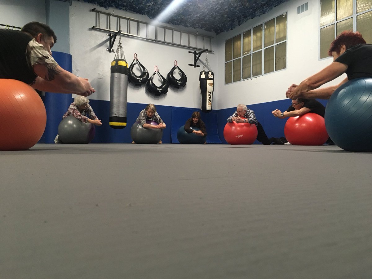 SenMarseille10's tweet image. Les #resolutions2020 sont prises aux @senioriales de Marseille St loup !  Le #sport 🏋️‍♀️🤸🏻‍♂️ c’est la #santé Tous seniors, tous champions. Avec SKMS Academy.