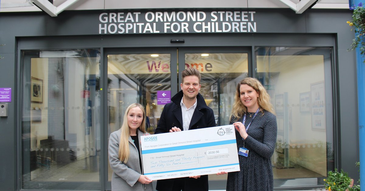 apogeegraphics's tweet photo. A great start to 2020 as Apogee presented @GreatOrmondSt with a cheque for £2000.We’re all very proud that we’ve been able to make a difference and we will continue with our #fundraising for causes close to our hearts in 2020. Well done #TeamApogee https://t.co/fvvmk8X78h