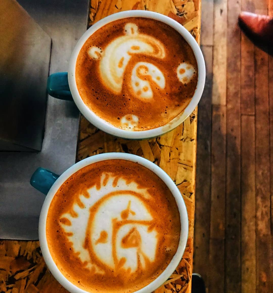 Try one of these amazing and instagrammable coffees at <a href="/chapter_72/">Chapter 72</a>, located just across the bridge from @rockwelleastldn. 
📸: <a href="/Chapter_72/">Chapter 72</a>
.
.
#rockwelleast #rockwelleastlondon #marldonproperty #aparthotel #hotelopening #newhotel #hotelnews #visitlondon #IG_London #londontourism