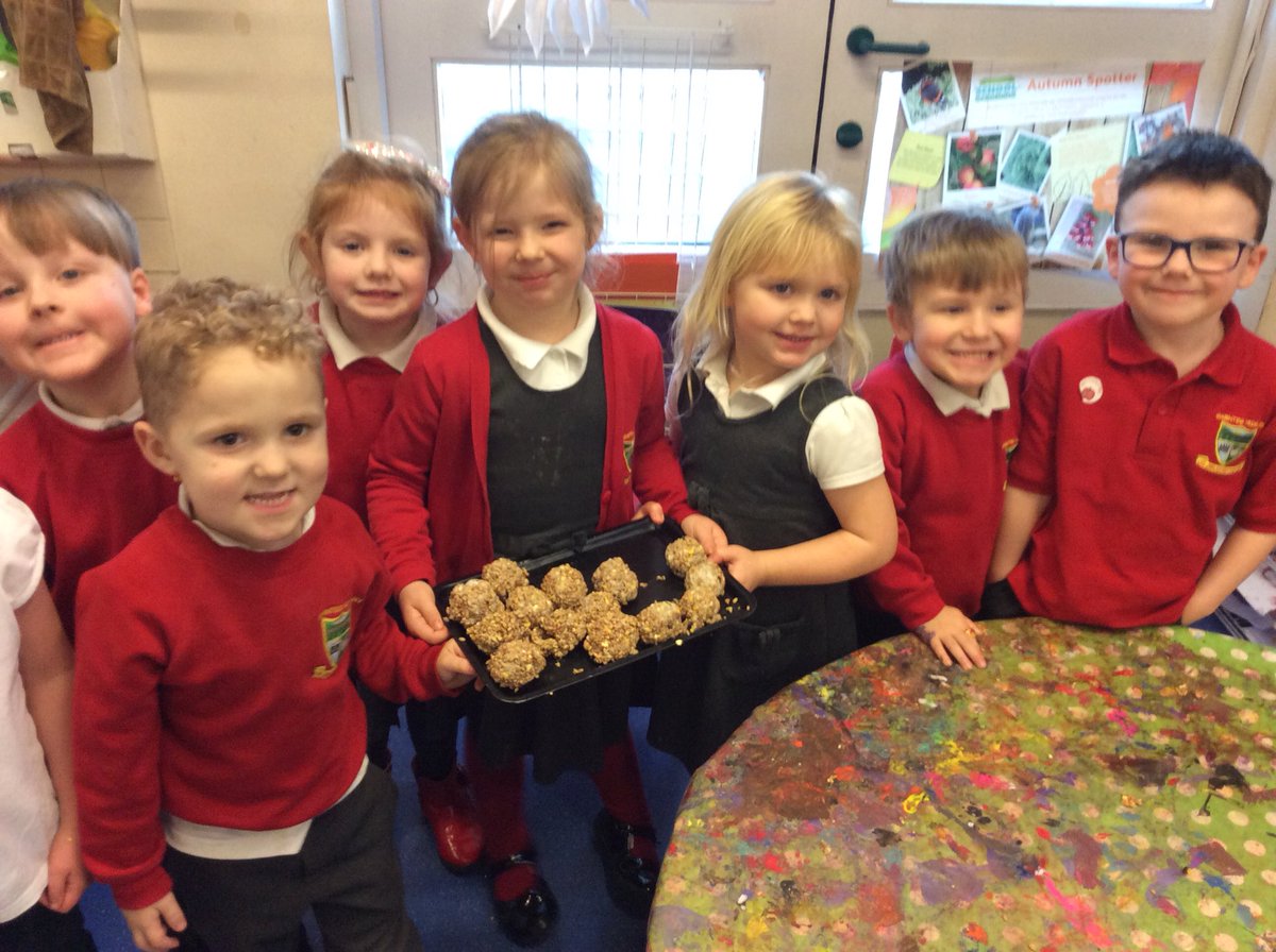 We’re getting ready for the #BigSchoolsBirdwatch @garntegprimary 😃🐦 We have made seed balls today and will take them down to #forestschool tomorrow. We can’t wait to count the birds that visit Garnteg @MrEKey95 @scarroll95 @RSPBNewport
