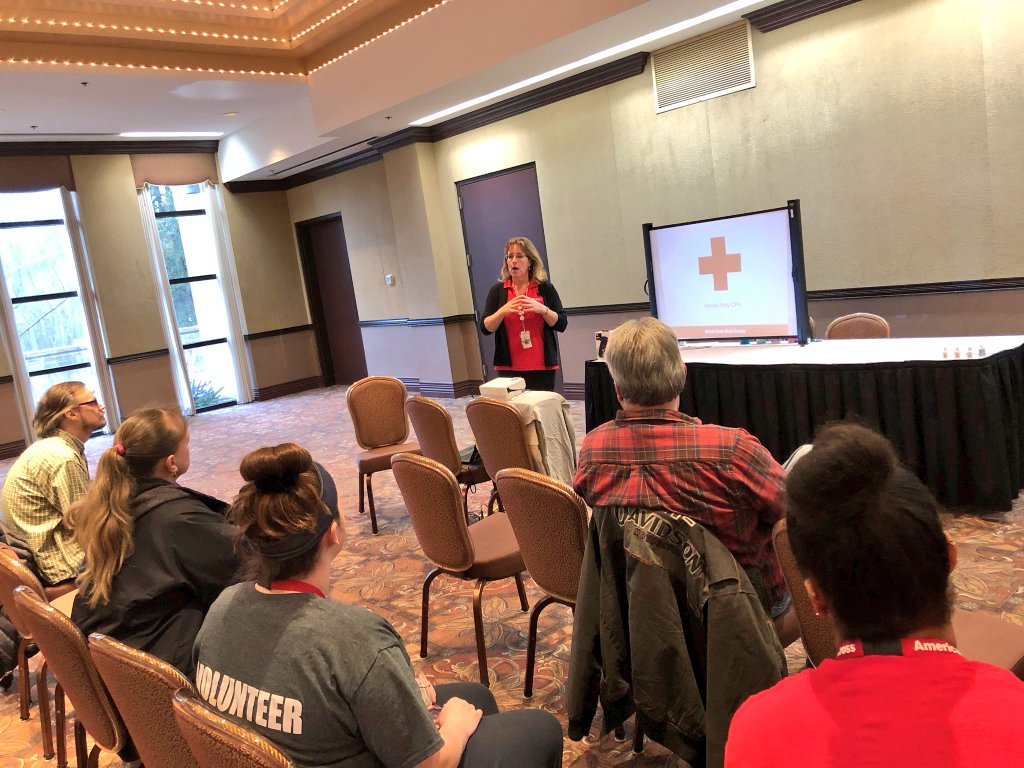 indianaRedCross's tweet photo. Got a full house here in Munster, IN for the Great Chicago #blood drive! Ashley from @hoistmh wins for the first #blood donation of the day! Thank you for your life saving donation this morning! #GiveMoreLife #INRedCross https://t.co/CERuSxUT3R