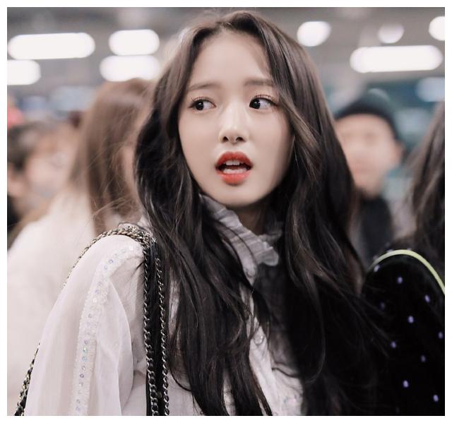QQFAN2020's tweet photo. Name : Chén Xīn Wēi
Birth : 2001.1.19
Group : Yue Hua
Favorite Artist : Jennie, TAEYEON, TAEMIN
#ChenXinWei #YueHua https://t.co/5sZYIyC89t