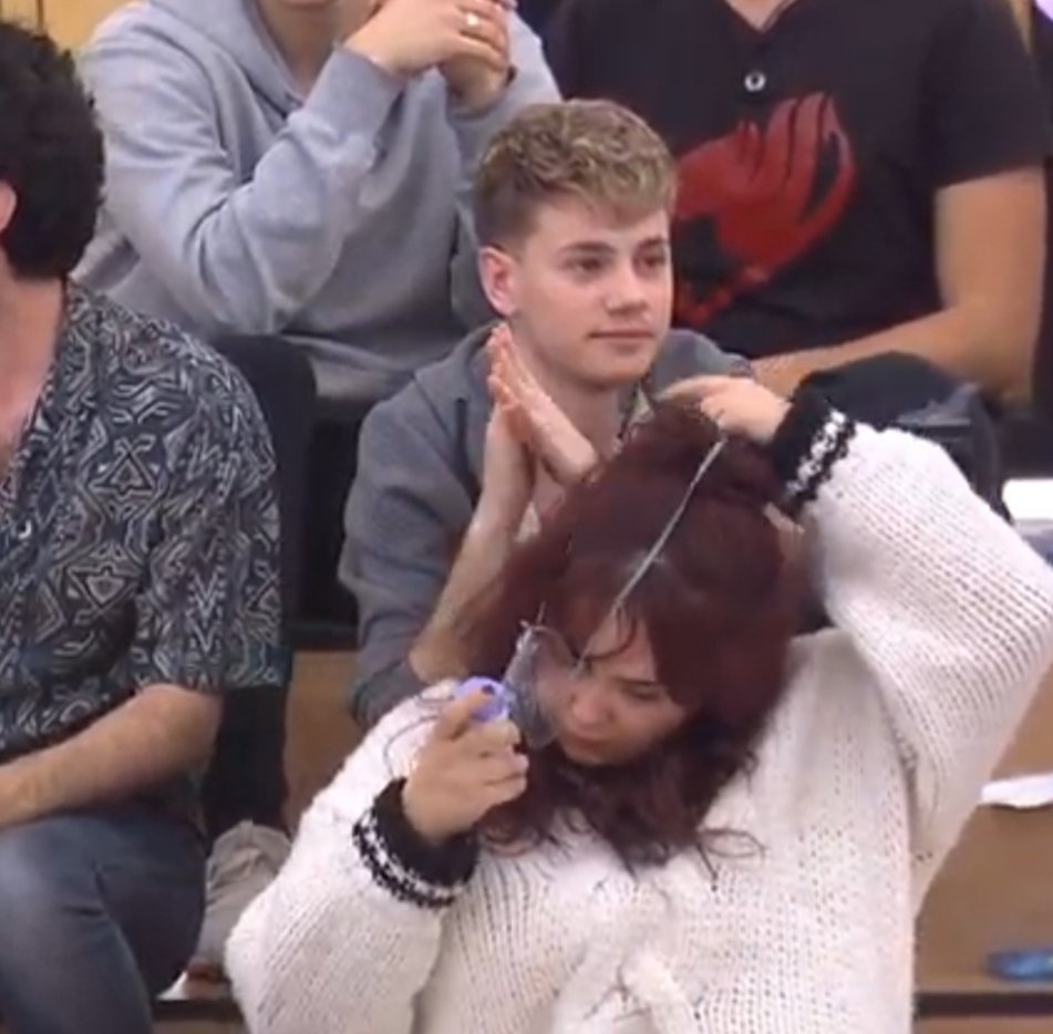 DavidMCo3's tweet photo. "Ya estan las notas en el campus virtual"

#OTDirecto15E https://t.co/IuAzljclEb