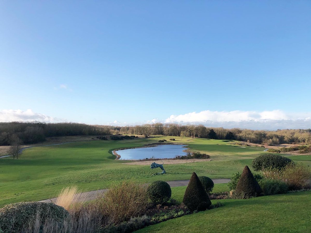 IMGPrestigeGolf's tweet photo. We’re at @LondonGolfClub this week, working with the LGC team on the final pieces of The London, the club’s annual magazine.
London Golf Club is looking stunning as always and we can’t wait to see the new magazine printed!
#LondonGolfClub #IMGPrestige #IMGGolf #England🇬🇧 https://t.co/15UQhZ5dC3