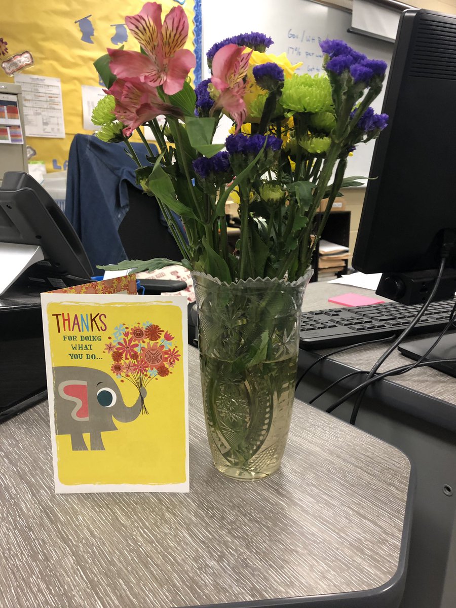 I told this #Bridgesbulldog that she would be a good teacher. She just came by to tell me that she’s a college Grad &amp; certified TEACHER!! Proud of Brenda M!!! @LHopkinsGCISD <a href="/robinryan_gcisd/">Robin Ryan</a> <a href="/GCISD/">Grapevine-Colleyville ISD</a>